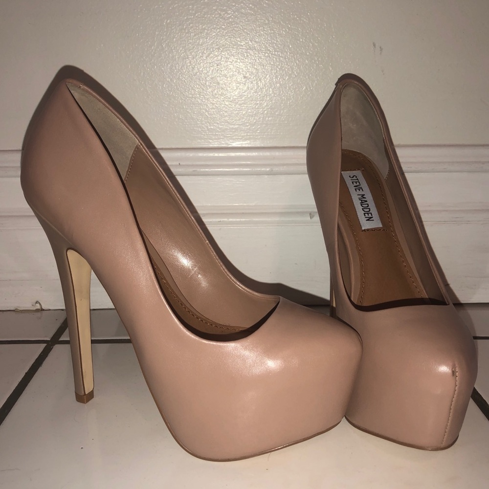 STEVE MADDEN HEELS